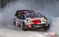 Kalle Rovanperä, al volante del Toyota Yaris WRC, durante el Rally Ártico de Finlandia 2021, puntuable para el Campeonato del Mundo de Rallies WRC.