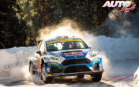 Adrien Fourmaux, al volante del Ford Fiesta MkII Rally 2, durante el Rally Ártico de Finlandia 2021, puntuable para el Campeonato del Mundo de Rallies WRC 2.