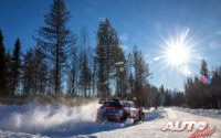 Pierre-Louis Loubet, al volante del Hyundai i20 Coupé WRC, durante el Rally Ártico de Finlandia 2021, puntuable para el Campeonato del Mundo de Rallies WRC.