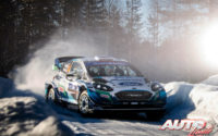 Gus Greensmith, al volante del Ford Fiesta WRC, durante el Rally Ártico de Finlandia 2021, puntuable para el Campeonato del Mundo de Rallies WRC.