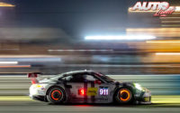 Nick Tandy, Richard Lietz y Patrick Pilet pilotaron este Porsche 911 RSR de la categoría "GTLM" durante las "12 Horas de Sebring" 2014 (EEUU), puntuables para el campeonato americano de prototipos y GT "United Sportscar Championship".