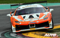 Daniele di Amato, al volante del Ferrari 488 Challenge, durante una prueba de la "Ferrari Challenge Europe" 2017, disputada en el Autódromo Enzo y Dino Ferrari de Imola (Italia).