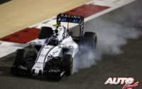Valtteri Bottas, al volante del Williams-Mercedes FW37, durante el GP de Bahréin 2015 de Fórmula 1, disputado en el Circuito de Sakhir.