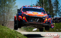 Craig Breen, al volante del Hyundai i20 Coupé WRC, durante el Rally de Croacia 2021, puntuable para el Campeonato del Mundo de Rallies WRC.