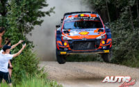 Thierry Neuville, al volante del Hyundai i20 Coupé WRC, durante el Rally de Estonia 2021, puntuable para el Campeonato del Mundo de Rallies WRC.