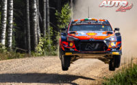 Craig Breen, al volante del Hyundai i20 Coupé WRC, durante el Rally de Estonia 2021, puntuable para el Campeonato del Mundo de Rallies WRC.