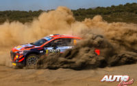 Ott Tänak, al volante del Hyundai i20 Coupé WRC, durante el Rally Safari de Kenia 2021, puntuable para el Campeonato del Mundo de Rallies WRC.