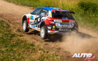Fabrizio Zaldivar, al volante del Skoda Fabia Rally2 Evo WRC 3, durante el Rally de Estonia 2021, puntuable para el Campeonato del Mundo de Rallies WRC 3.