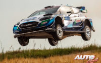 Teemu Suninen, al volante del Ford Fiesta WRC, durante el Rally de Estonia 2021, puntuable para el Campeonato del Mundo de Rallies WRC.