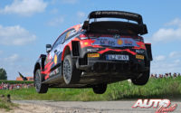 Thierry Neuville, al volante del Hyundai i20 Coupé WRC, obtenía la victoria en el Rally de Bélgica 2021, puntuable para el Campeonato del Mundo de Rallies WRC.