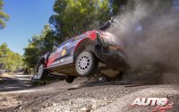 Thierry Neuville, al volante del Hyundai i20 Coupé WRC, durante el Rally de Grecia 2021, puntuable para el Campeonato del Mundo de Rallies WRC.