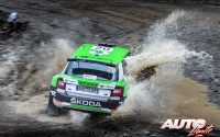 Andreas Mikkelsen, al volante del Skoda Fabia Rally2 Evo WRC 2, durante el Rally de Grecia 2021, puntuable para el Campeonato del Mundo de Rallies WRC 2.