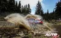 Ott Tänak, al volante del Hyundai i20 Coupé WRC, durante el Rally de Grecia 2021, puntuable para el Campeonato del Mundo de Rallies WRC.
