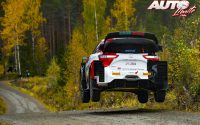 Sébastien Ogier, al volante del Toyota Yaris WRC, durante el Rally de Finlandia 2021, puntuable para el Campeonato del Mundo de Rallies WRC.