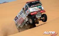 Ignacio Casale, al volante de un Tatra Phoenix, durante una etapa del Rally Dakar 2022.