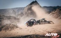 Ali Oukerbouch, a los mandos de su KTM 450 Rally Replica, durante una etapa del Rally Dakar 2022.