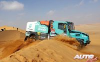 Vick Versteijnen, al volante de un Iveco Powerstar, durante una etapa del Rally Dakar 2022.
