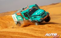 Janus Van Kasteren, al volante de un Iveco Powerstar Evo, durante una etapa del Rally Dakar 2022.