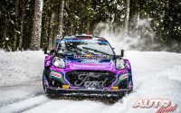 Adrien Fourmaux, al volante del Ford Puma Rally1 WRC, durante el Rally de Suecia 2022, puntuable para el Campeonato del Mundo de Rallies WRC.