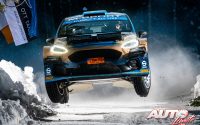 Mattias Adielsson, al volante del Ford Fiesta Mk2 Rally2 WRC 2, durante el Rally de Suecia 2022, puntuable para el Campeonato del Mundo de Rallies WRC 2.