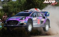 Pierre-Louis Loubet, al volante del Ford Puma Rally1 WRC, durante el Rally de Italia / Cerdeña 2022, puntuable para el Campeonato del Mundo de Rallies WRC.