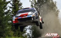 Elfyn Evans, al volante del Toyota GR Yaris Rally1 WRC, durante el Rally de Finlandia 2022, puntuable para el Campeonato del Mundo de Rallies WRC.