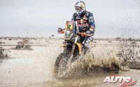 Matthias Walkner, a los mandos de su KTM 450 Rally Factory, durante una etapa del Rally Dakar 2023.
