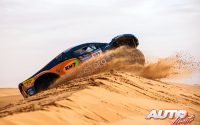 Laia Sanz, al volante de un Astara 01 Concept, durante una etapa del Rally Dakar 2023.